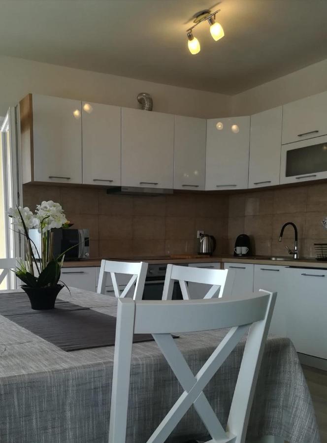Apartment Villa Bijele Stijene Карлобаг Екстер'єр фото