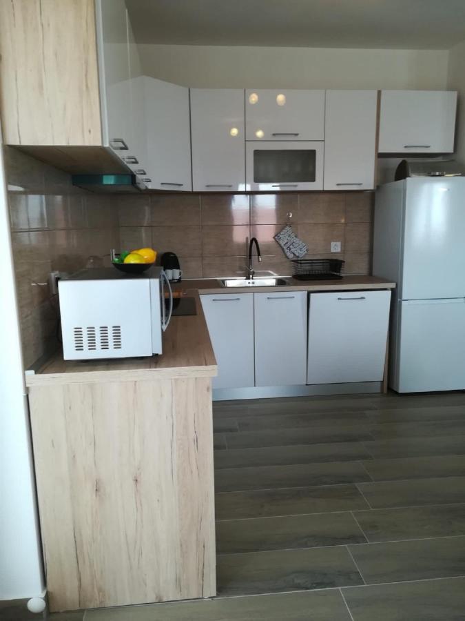 Apartment Villa Bijele Stijene Карлобаг Екстер'єр фото